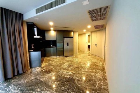 Condo in Watthana, Bangkok, Thailand, 3 bedrooms  № 169402 - photo 1