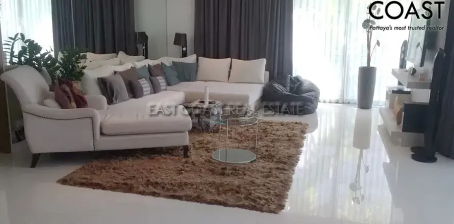 Condominio de 3 dormitorios en Pattaya, Tailandia № 212882