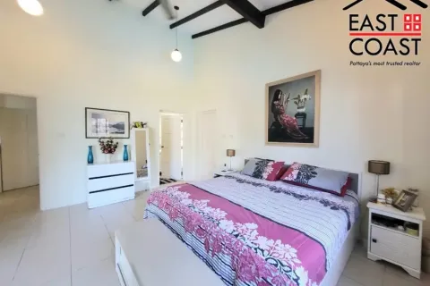 Casa de 3 dormitorios en Pattaya, Tailandia № 212884 - foto 8