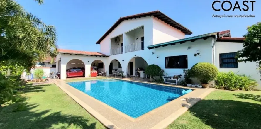 Casa de 3 dormitorios en Pattaya, Tailandia № 212884