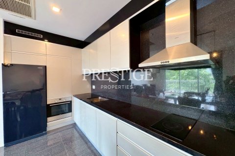 Condo in Pattaya, Thailand, 1 bedroom № 197504 - photo 8