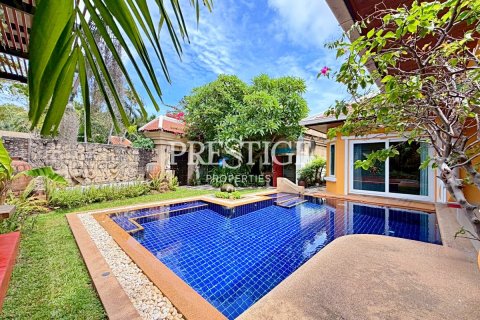 House in Pattaya, Thailand 2 bedrooms № 197506 - photo 28