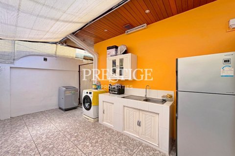 House in Pattaya, Thailand 2 bedrooms № 197506 - photo 22