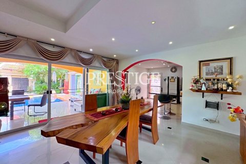 House in Pattaya, Thailand 2 bedrooms № 197506 - photo 7
