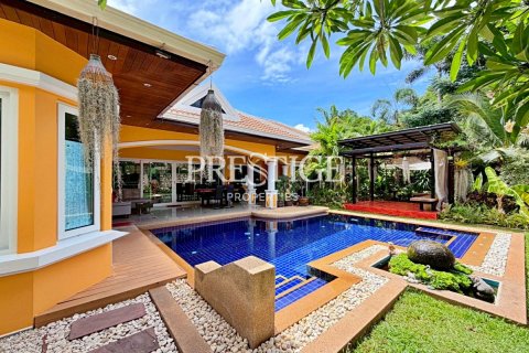 Дом в Паттайе, Таиланд с 2 спальнями  № 197506