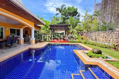 House in Pattaya, Thailand 2 bedrooms № 197506 - photo 26