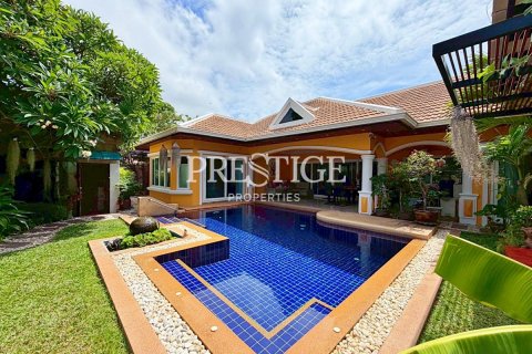 House in Pattaya, Thailand 2 bedrooms № 197506 - photo 27