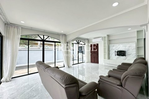 บ้านในพัทยา, ประเทศไทย 7 ห้องนอน № 197502 - รูปถ่าย 5