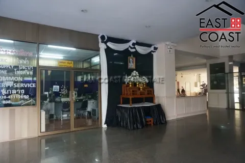 Local comercial 984 m2 en Pattaya, Tailandia № 213598 - foto 4