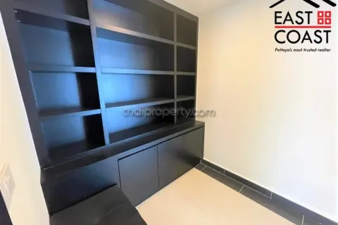 Condominio de 1 dormitorio en Pattaya, Tailandia № 213595 - foto 2