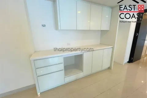 Condominio de 1 dormitorio en Pattaya, Tailandia № 213595 - foto 4