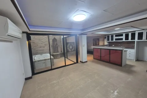 Дом в Паттайе, Таиланд с 9 комнатами  № 155674 - фото 3