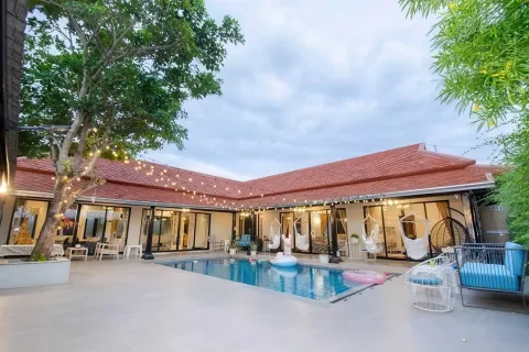 Villa à Pattaya, Thaïlande 3 chambres № 155676 - photo 1