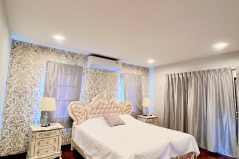 Maison à Pattaya, Thaïlande 5 chambres № 155679 - photo 10