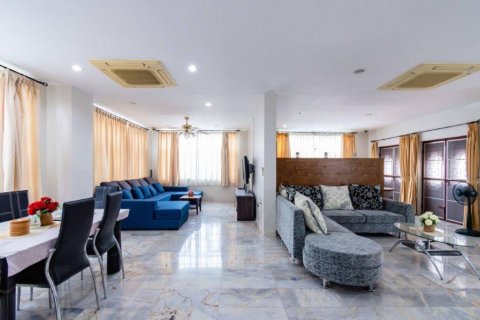 House in Hua Hin, Thailand 4 bedrooms № 115363 - photo 3