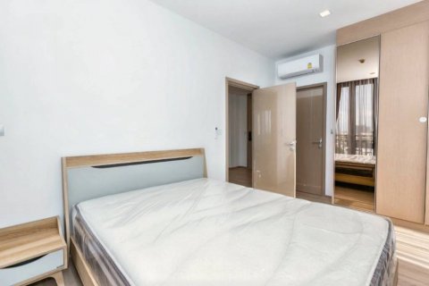 Condo in Bangkok, Thailand, 2 bedrooms  № 115362 - photo 9