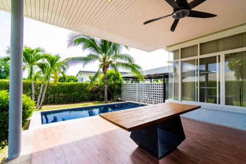 Villa in Hua Hin, Thailand 3 bedrooms № 115360 - photo 3