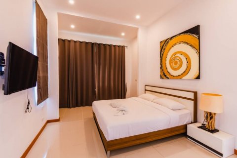Villa in Hua Hin, Thailand 3 bedrooms № 115360 - photo 10
