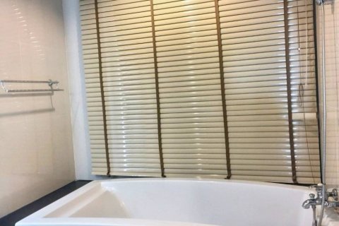 Кондоминиум с 2 спальнями в Бангкоке, Таиланд № 115361 - фото 5