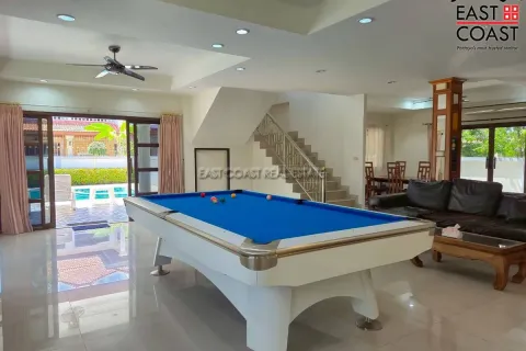 Casa de 4 dormitorios en Jomtien Beach, Pattaya, Tailandia № 212406 - foto 5