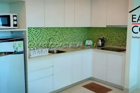 Condominio de 2 dormitorios en Jomtien Beach, Pattaya, Tailandia № 212402 - foto 6