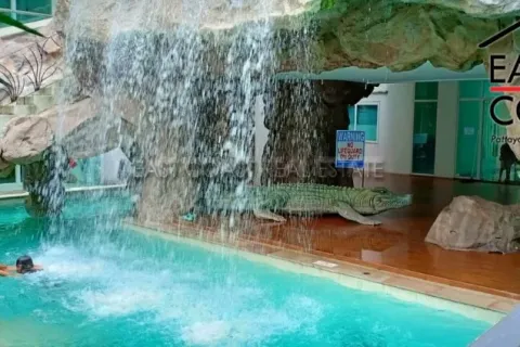 Condominio de 2 dormitorios en Jomtien Beach, Pattaya, Tailandia № 212402 - foto 11