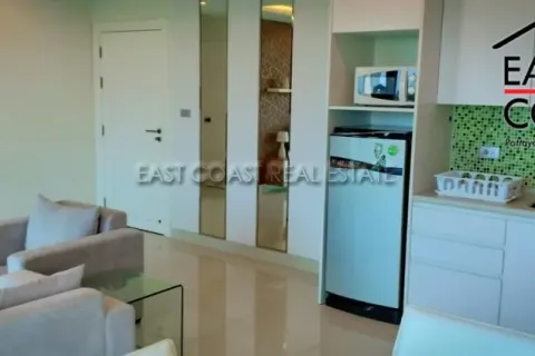 Condominio de 2 dormitorios en Jomtien Beach, Pattaya, Tailandia № 212402 - foto 4