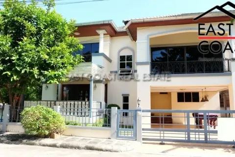 House in Pattaya, Thailand 5 bedrooms № 212408