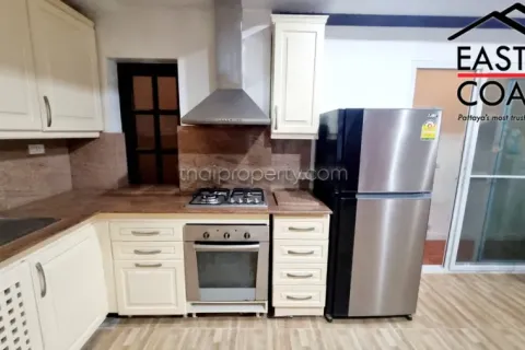 Casa de 2 dormitorios en Pattaya, Tailandia № 212403 - foto 4