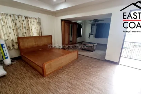 Casa de 2 dormitorios en Pattaya, Tailandia № 212403 - foto 11