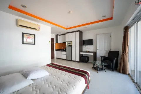 Studio in the Condo in Pattaya, Thailand № 212404
