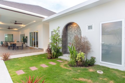 Villa in Hua Hin, Thailand 3 bedrooms № 169845 - photo 28