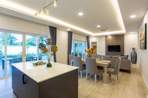 Villa in Hua Hin, Thailand 3 bedrooms № 169845 - photo 16