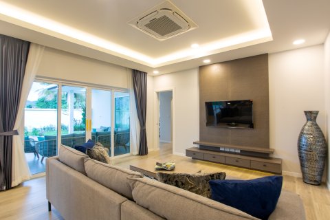 Villa in Hua Hin, Thailand 3 bedrooms № 169845 - photo 19
