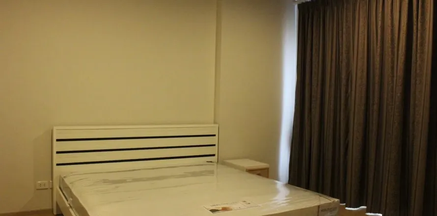 Студия в кондо в Кхлонг Сане, Бангкок, Таиланд № 156089