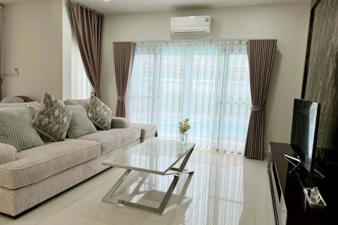 Вилла в Паттайе, Таиланд с 4 спальнями  № 139935 - фото 4