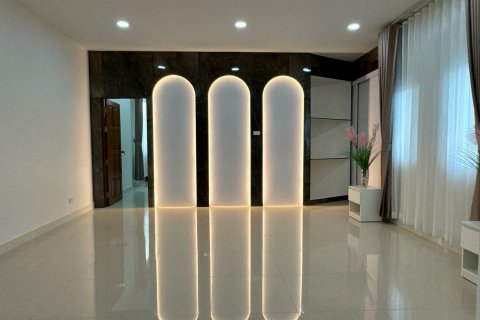 Вилла в Паттайе, Таиланд с 4 спальнями  № 139935 - фото 26