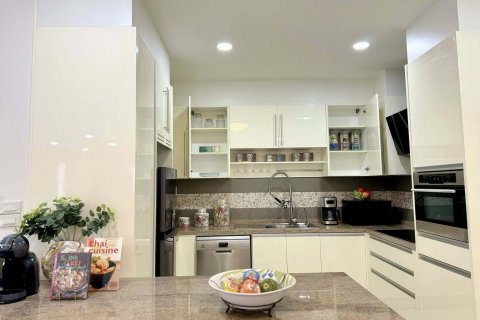 Вилла в Паттайе, Таиланд с 4 спальнями  № 139935 - фото 8