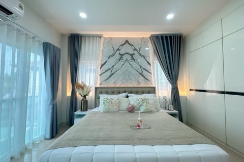 Вилла в Паттайе, Таиланд с 4 спальнями  № 139935 - фото 18