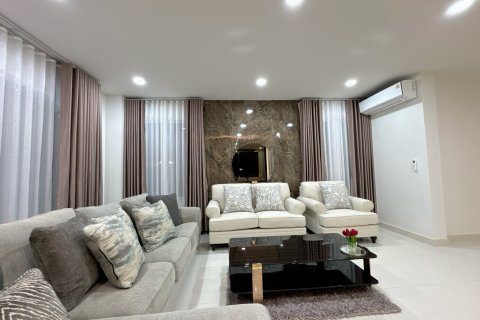 Вилла в Паттайе, Таиланд с 4 спальнями  № 139935 - фото 16