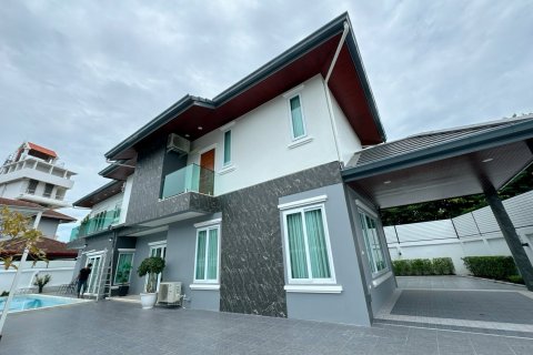 Вилла в Паттайе, Таиланд с 4 спальнями  № 139935 - фото 24