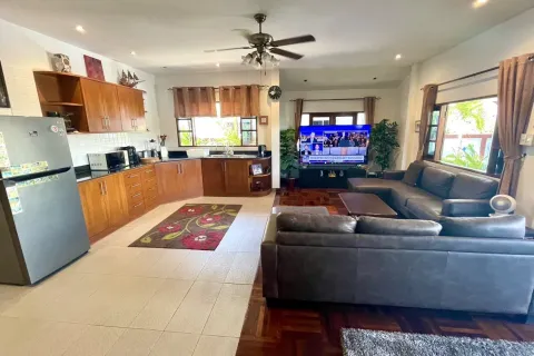 House in Hua Hin, Thailand 3 bedrooms № 154797 - photo 9