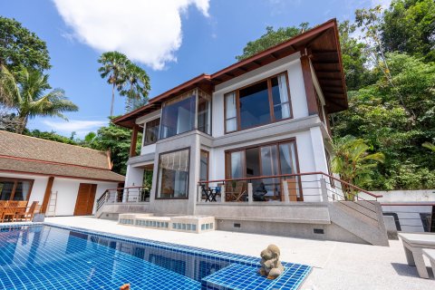 Villa in Phuket, Thailand 5 bedrooms № 154799 - photo 29