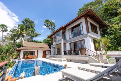 Villa in Phuket, Thailand 5 bedrooms № 154799 - photo 2
