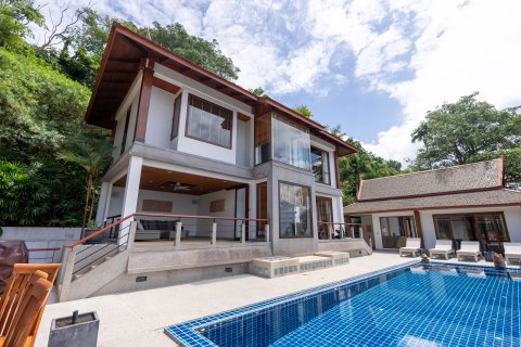 Villa in Phuket, Thailand 5 bedrooms № 154799 - photo 25
