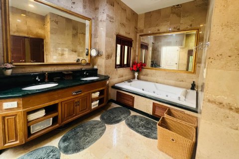 Villa à Pattaya, Thaïlande 2 chambres № 154794 - photo 15