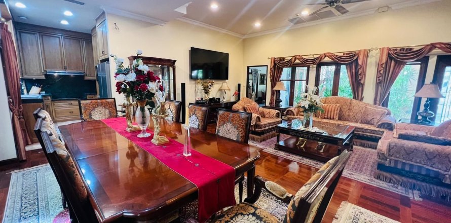 Villa à Pattaya, Thaïlande 2 chambres № 154794