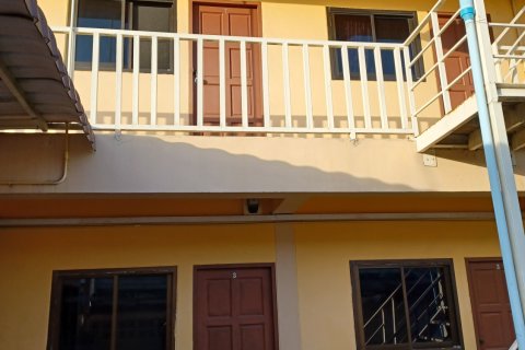 House in Nonthaburi, Thailand 10 bedrooms № 154796 - photo 2