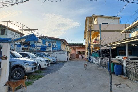 House in Nonthaburi, Thailand 10 bedrooms № 154796 - photo 5