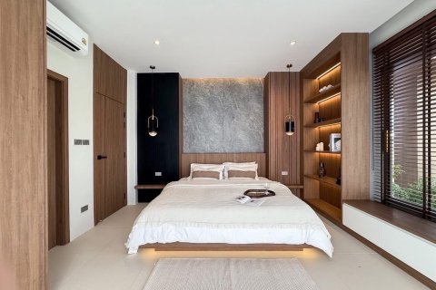 Villa in Phuket, Thailand 3 bedrooms № 154793 - photo 6